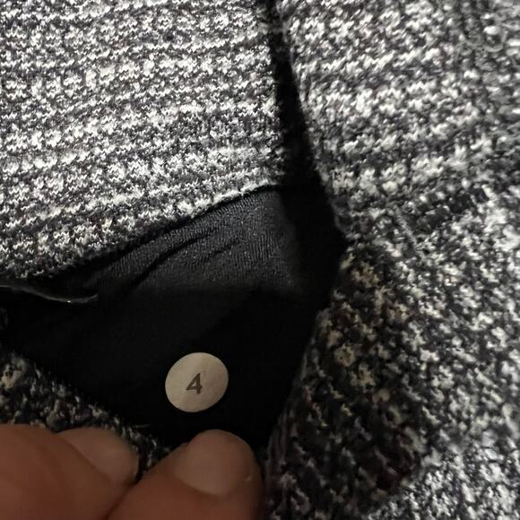 Lululemon Shirt Womens 4 Race Your Pace Black Long Sleeve Running - Picture 5 of 7